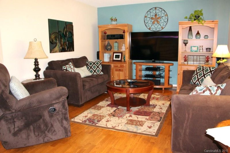 Property image 4 at 3491 Yorkland Drive, Hickory, NC 28601