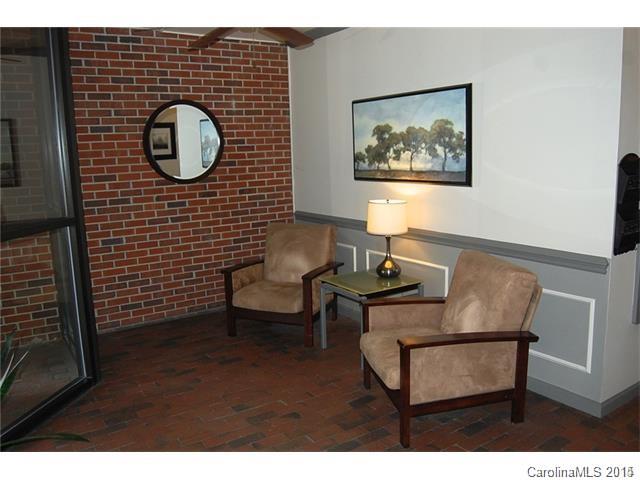 Property image 2 at 224 N Poplar Street, Charlotte, NC 28202