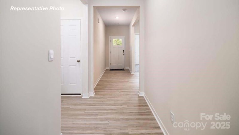 Property image 2 of 412 Brinkley Drive in Brinkley Ridge, Kings Mountain, NC 28086