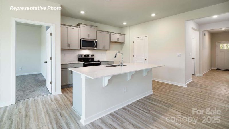 Property image 3 of 412 Brinkley Drive in Brinkley Ridge, Kings Mountain, NC 28086