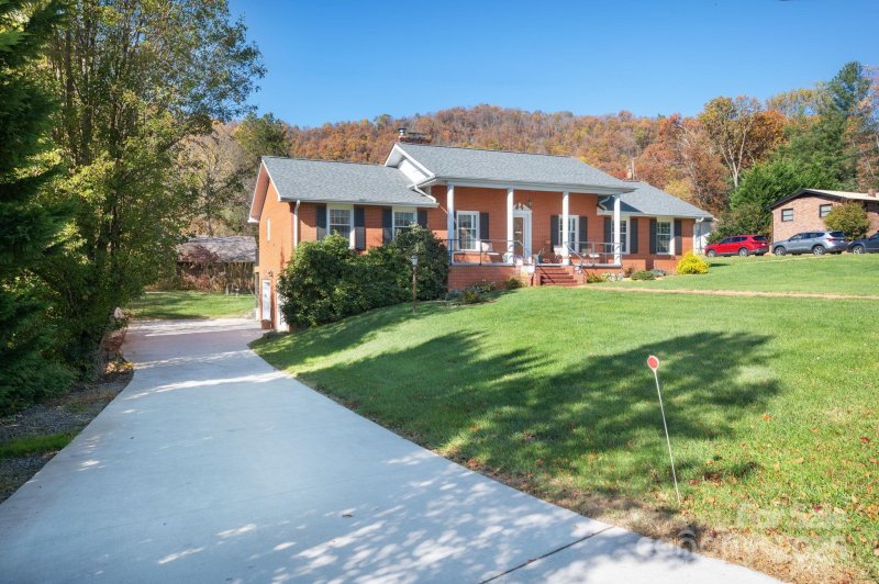 500 Old Haw Creek Road