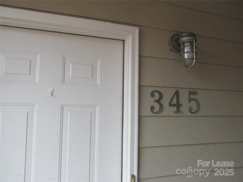 Property image 2 of 400 Clarice Avenue in None, Charlotte, NC 28204