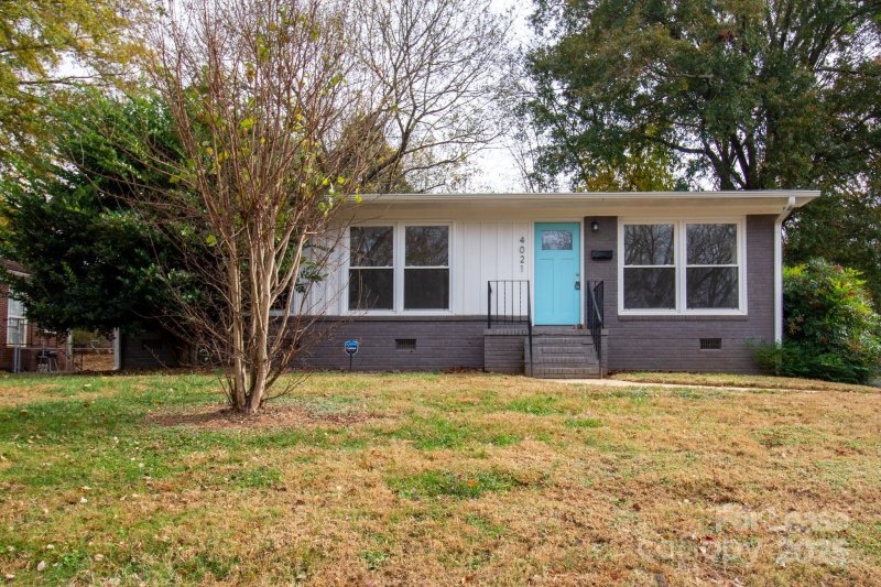 4021 Crestridge Drive