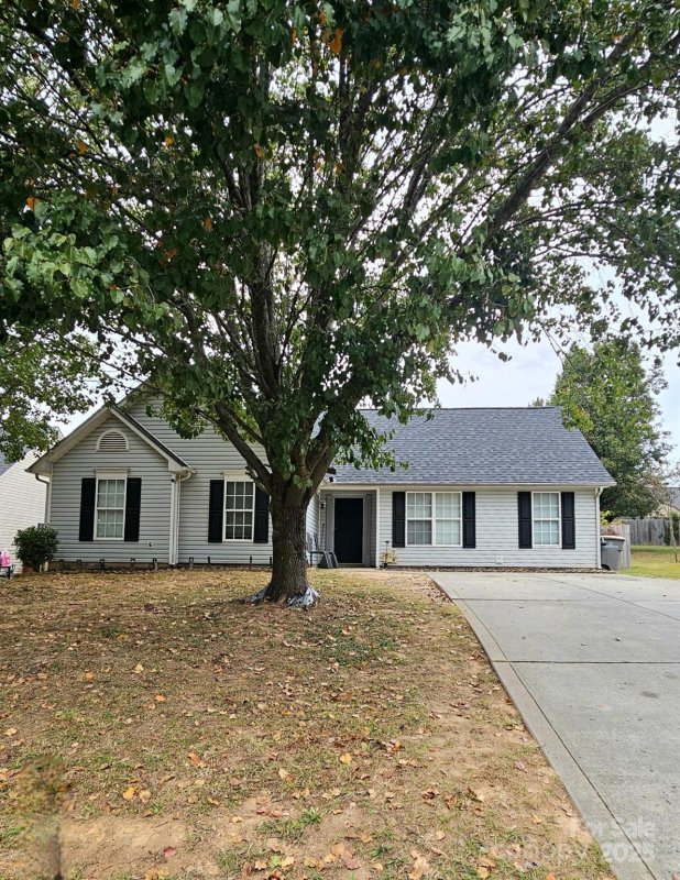 2761 Thistle Brook Drive