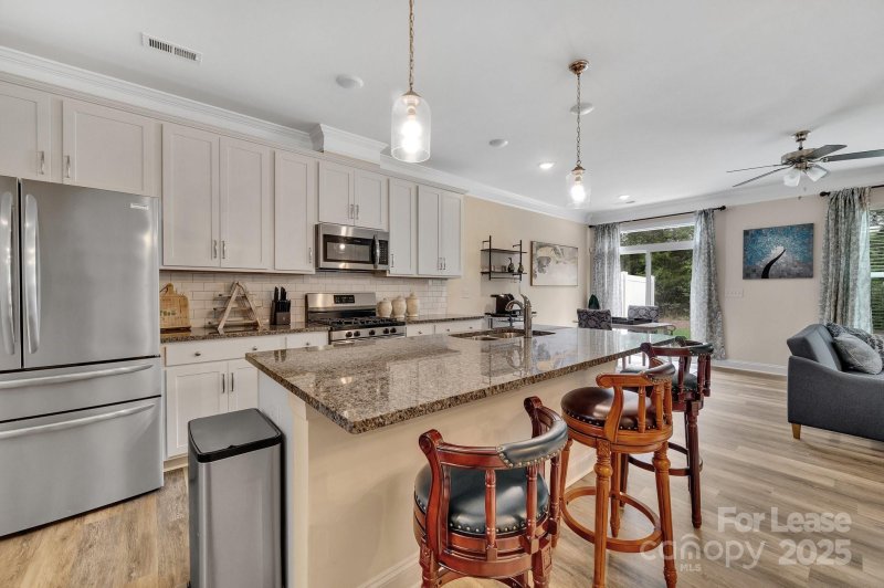 Property image 3 at 5546 Harris Cove Drive, Charlotte, NC 28269