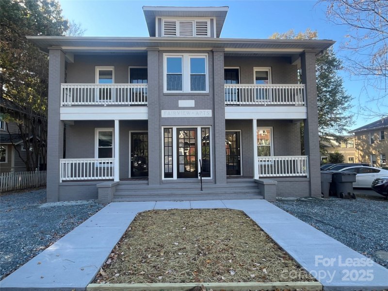 1512 Sunnyside Avenue