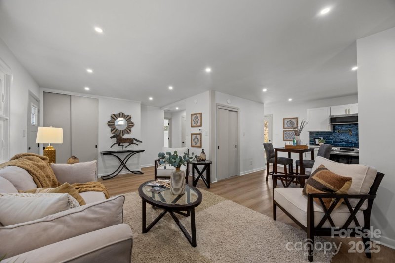 Property image 3 at 40 Arthur Road, Asheville, NC 28806