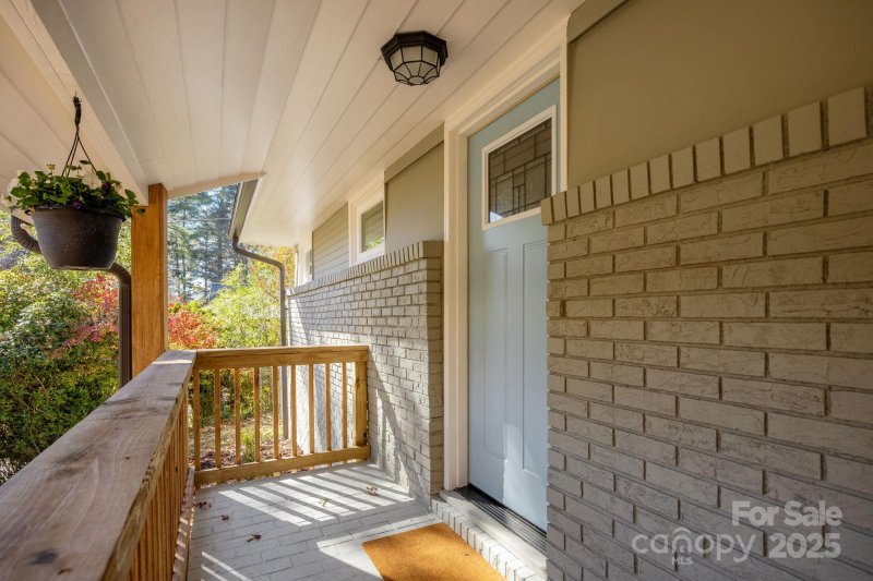 Property image 4 at 40 Arthur Road, Asheville, NC 28806