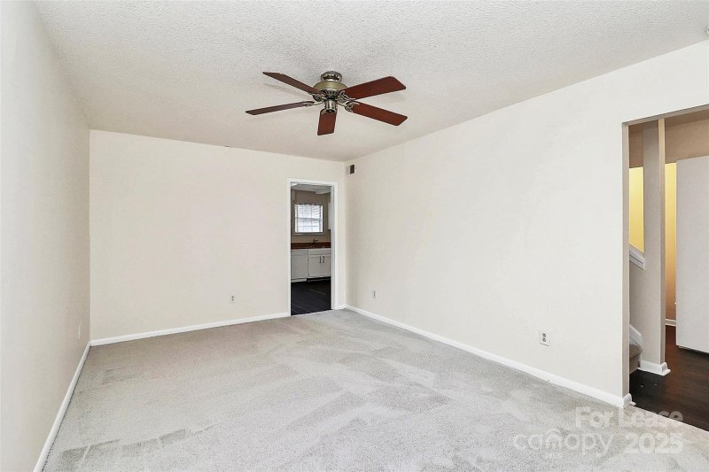 Property image 3 at 6001 Heath Valley Road, Charlotte, NC 28210