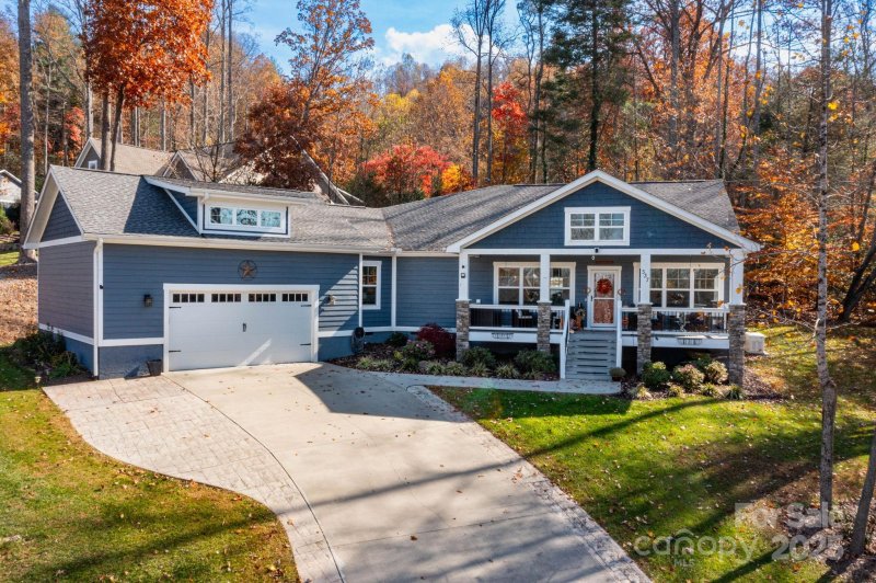 South Creek Cottages, Fletcher Community