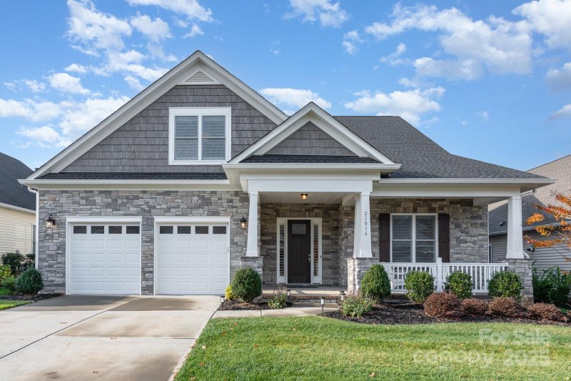 Baileys Glen, Cornelius Community