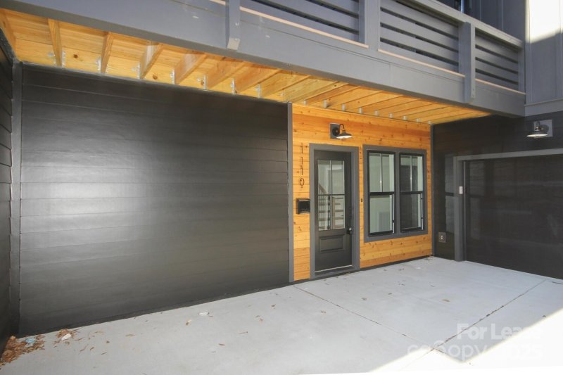 Property image 2 at 1110 Greenleaf Avenue, Charlotte, NC 28202