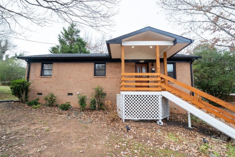 Shannon Park, Charlotte community