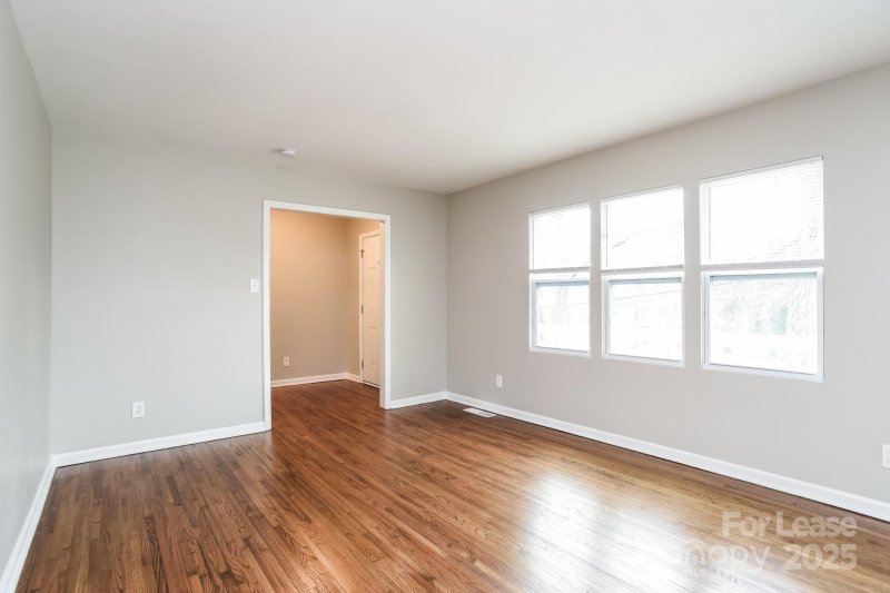 Property image 4 at 5909 Ruth Drive, Charlotte, NC 28215
