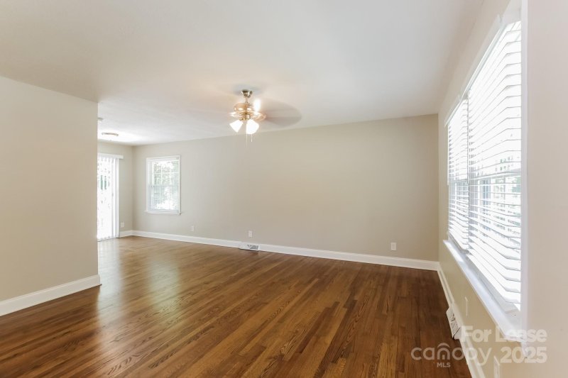 Property image 2 at 1532 Downs Avenue, Charlotte, NC 28205