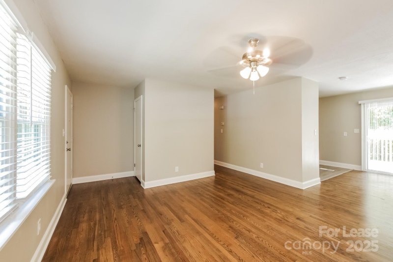 Property image 4 at 1532 Downs Avenue, Charlotte, NC 28205