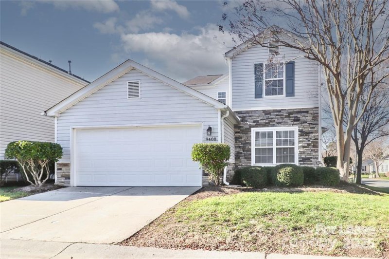 Property image 2 at 9408 Meadowmont View Drive, Charlotte, NC 28269