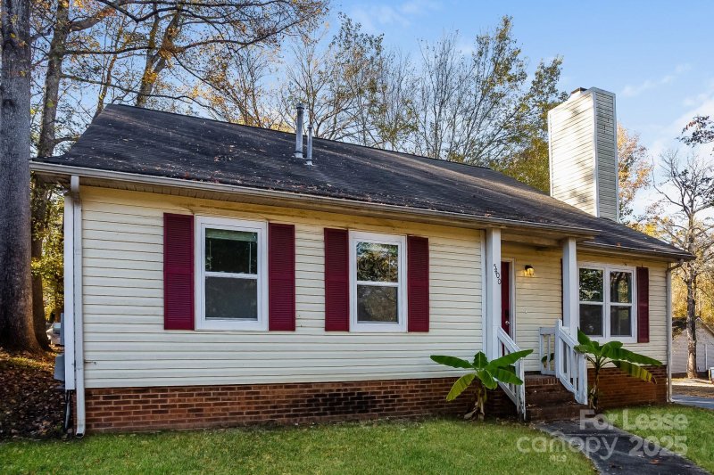 Property image 3 at 5400 Leaford Court, Charlotte, NC 28227