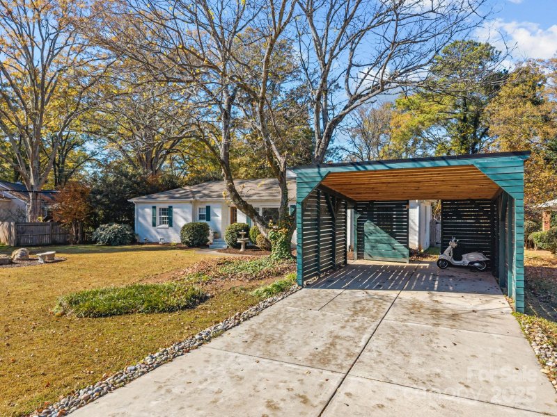 Property image 5 at 1417 Havencrest Avenue, Charlotte, NC 28211