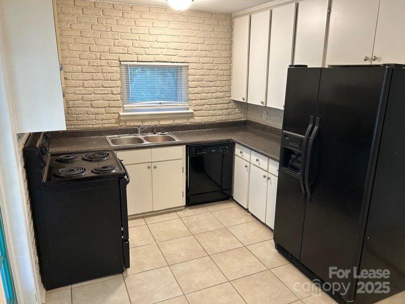 Property image 5 at 724 Vanderbrook Road, Charlotte, NC 28215