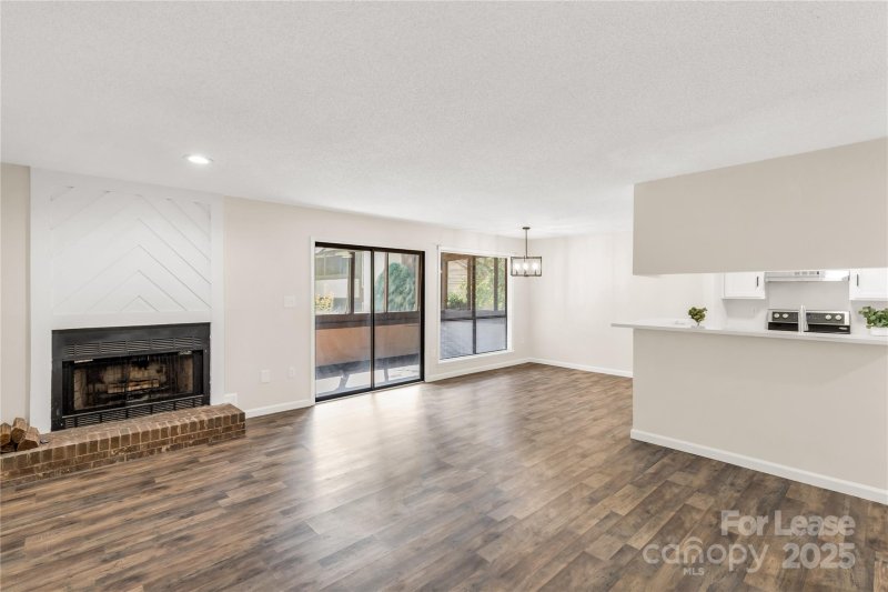 Property image 4 at 7205 Winery Lane, Charlotte, NC 28227