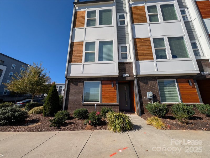 2322 Elizabeth Mill Place