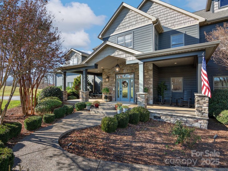 Meadowbrook Acres, Candler community