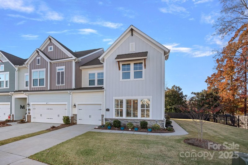 The Retreat at West Catawba, Cornelius Community