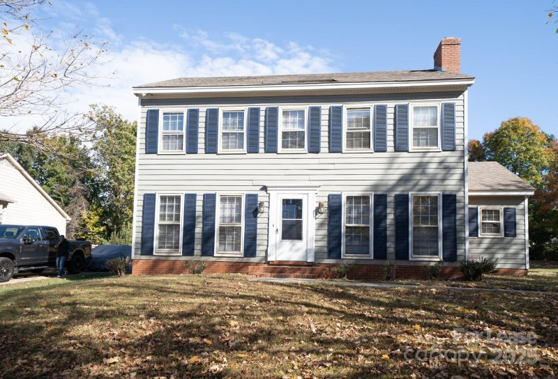 2219 Heather Glen Lane