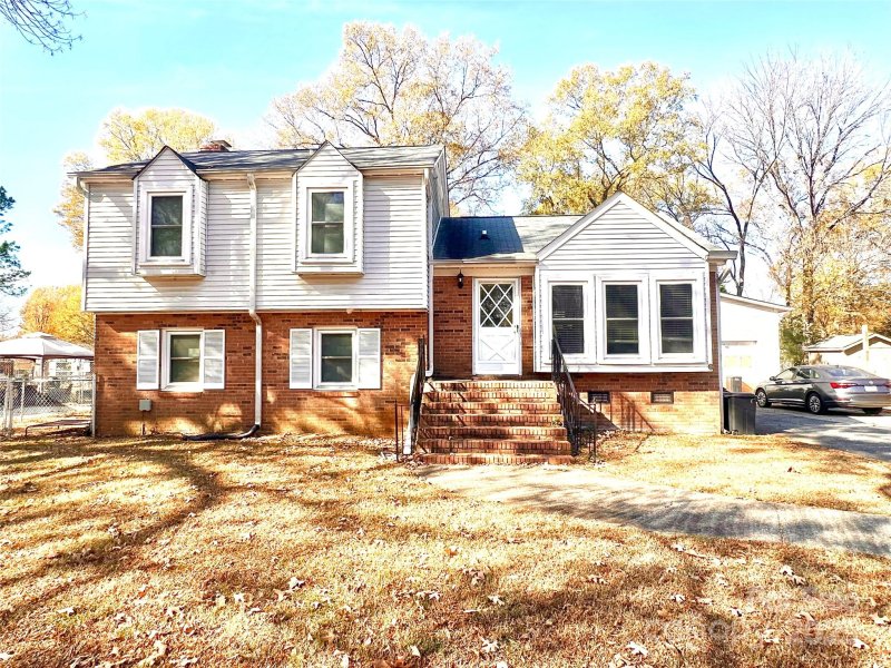 2708 Johnny Reb Lane