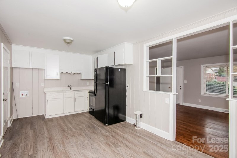 Property image 5 at 4423 Brooktree Drive, Charlotte, NC 28208