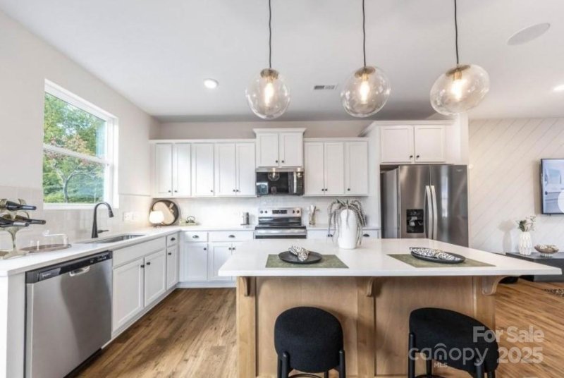 11622 Sapsucker Lane