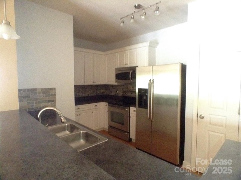 Property image 5 at 18801 Oakhurst Boulevard, Cornelius, NC 28031