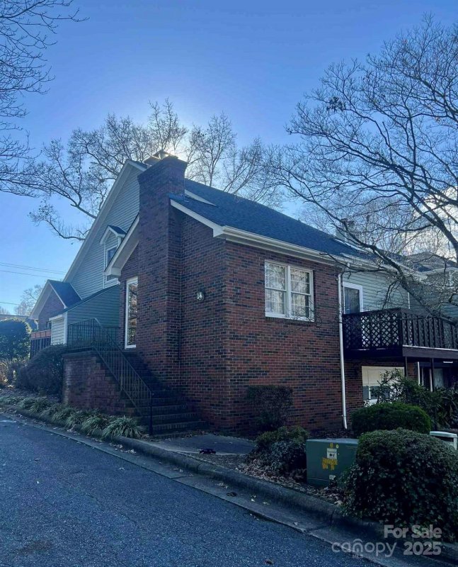 Property image 3 at 261 5th Avenue, Hickory, NC 28601