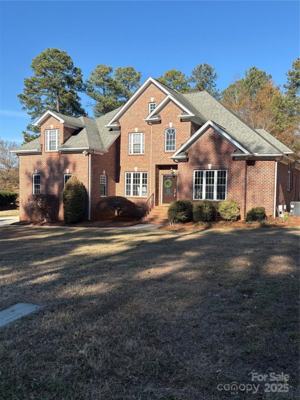 7909 Bay Pointe Drive