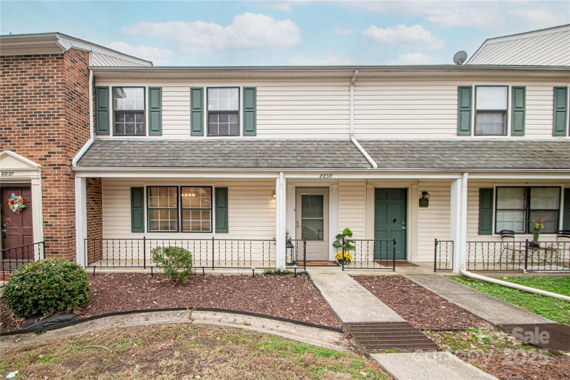 8839 Hunter Ridge Drive