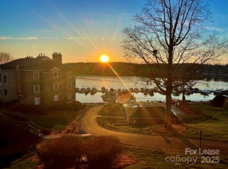 9801 Emerald Point Drive