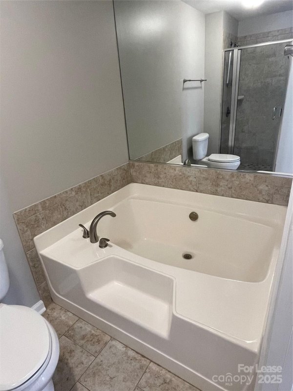 Property image 4 at 9801 Emerald Point Drive, Charlotte, NC 28278