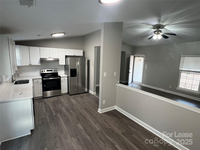 Property image 5 at 6040 Sunset Chase Lane, Charlotte, NC 28212