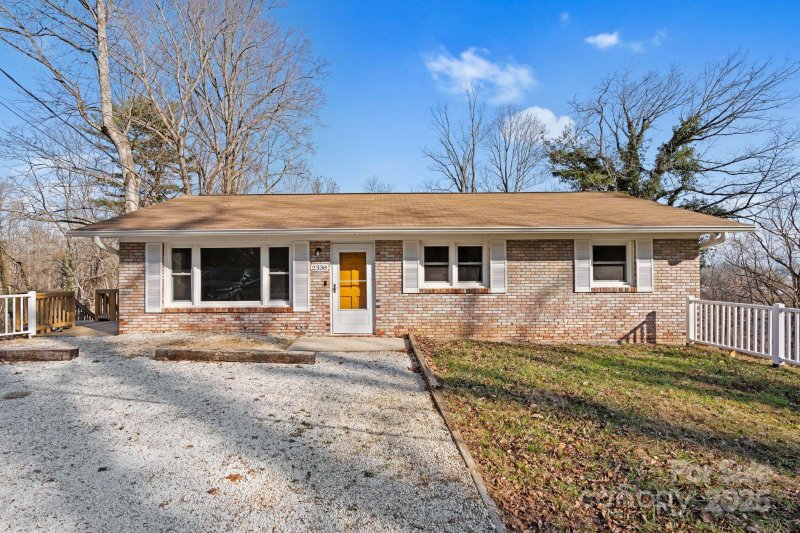 Greater Druid Hills, Hendersonville community