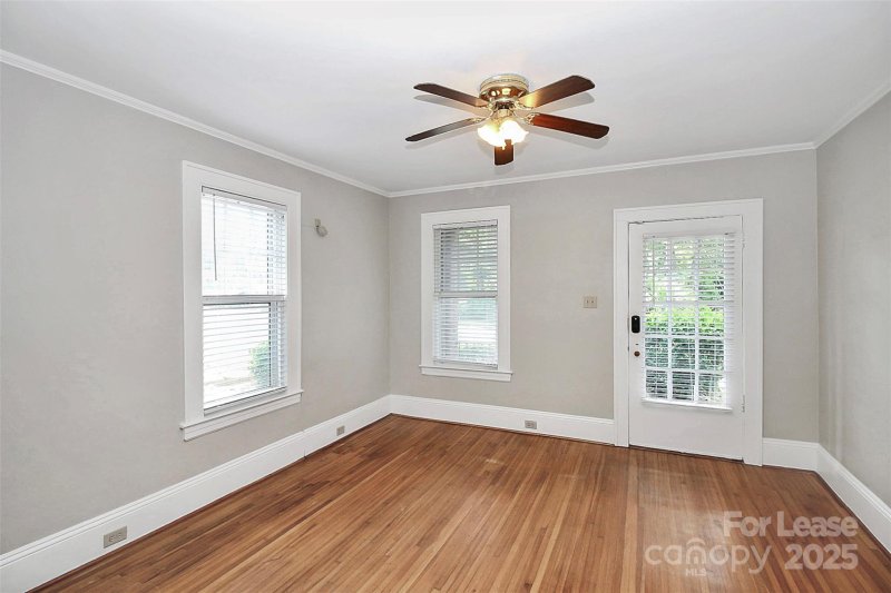 Property image 5 at 911 Sunnyside Avenue, Charlotte, NC 28204
