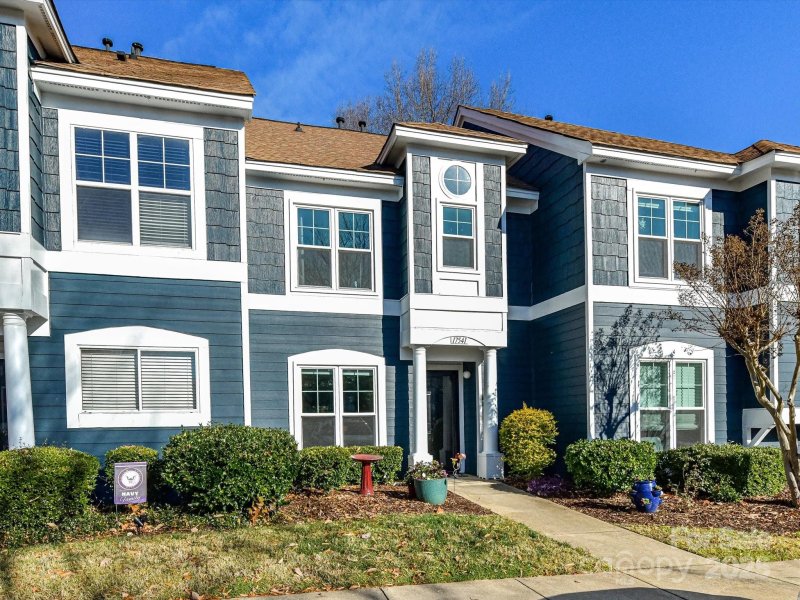 Bayview, Cornelius Community