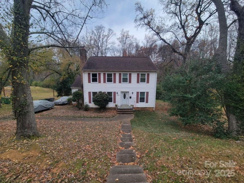 6801 Somersworth Drive