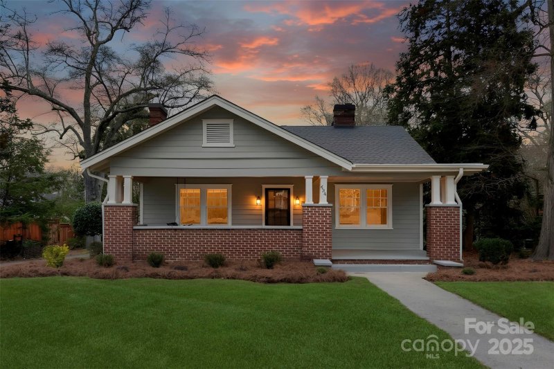 Hillcrest, Gastonia community