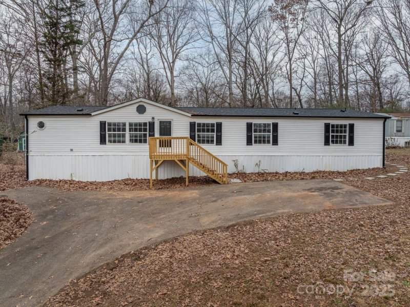 Walker Heights, Lincolnton community