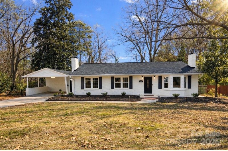 1605 Fairfield Drive