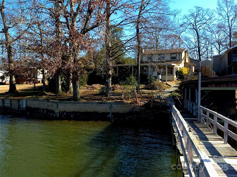 Summer Place, Salisbury community