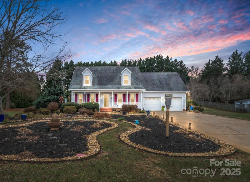 Fox Meadow, Rutherfordton community