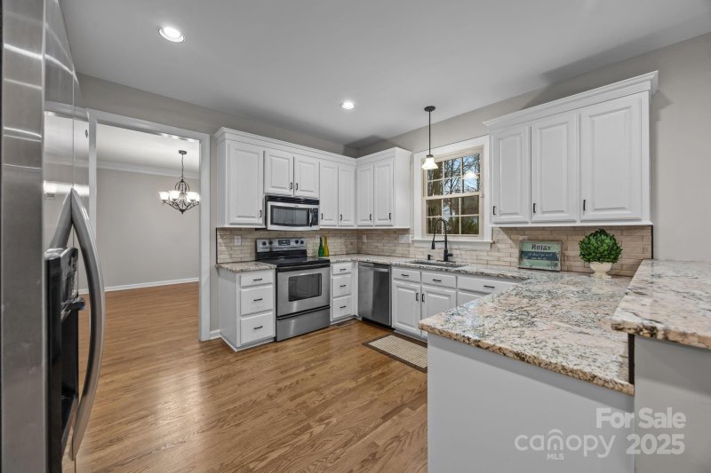 Cambridge Grove, Huntersville community