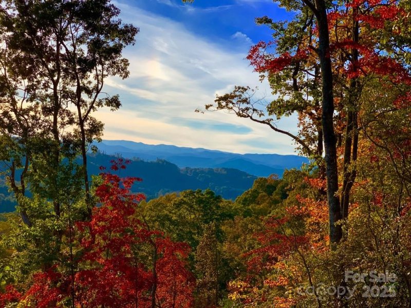 The Boulders, Hendersonville community